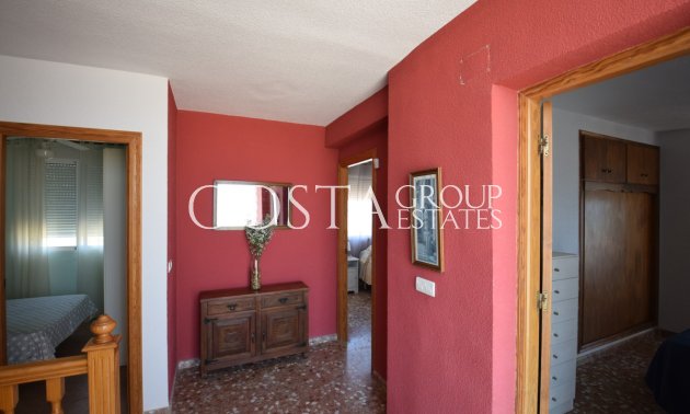 Resale - Villa -
Guardamar del Segura - Guardamar del Segura Centro