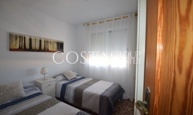 Resale - Villa -
Guardamar del Segura - Guardamar del Segura Centro