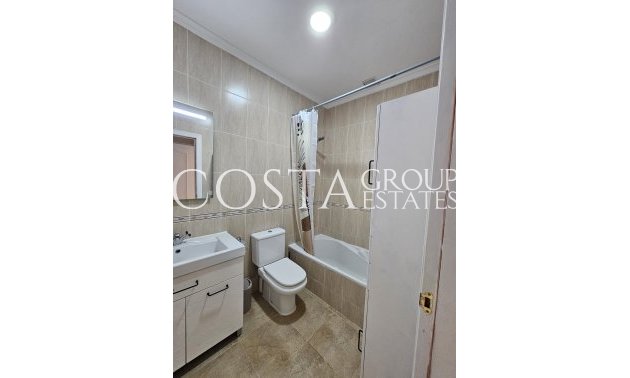 Resale - House -
Benitachell - Benitachell Centro