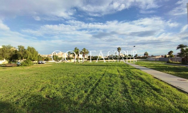 Wiederverkauf - Villa -
Torrevieja - La Siesta