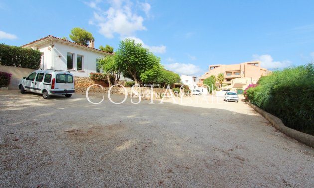 Resale - Villa -
Teulada - Moraira