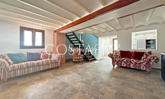 Resale - Villa -
Teulada - Moraira