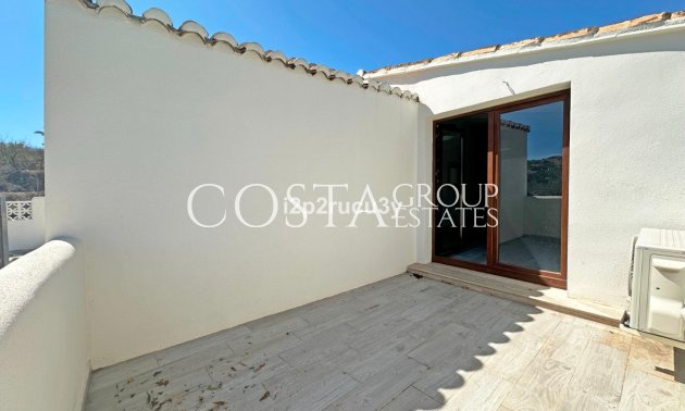 Resale - Villa -
Teulada - Moraira
