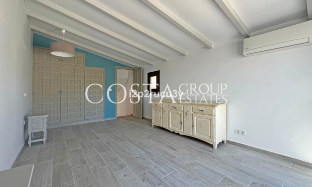 Resale - Villa -
Teulada - Moraira