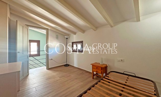 Resale - Villa -
Teulada - Moraira