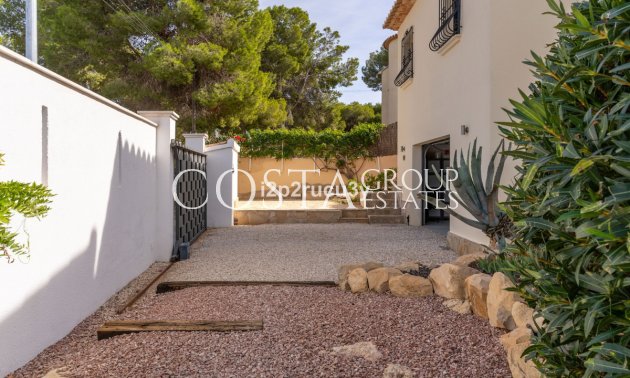 Resale - Villa -
Teulada - Moraira