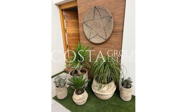 Wiederverkauf - Villa -
Daya Vieja - Daya Vieja Centro