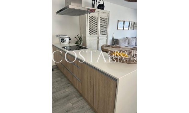 Wiederverkauf - Villa -
Daya Vieja - Daya Vieja Centro