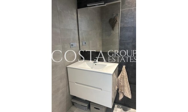 Wiederverkauf - Villa -
Daya Vieja - Daya Vieja Centro