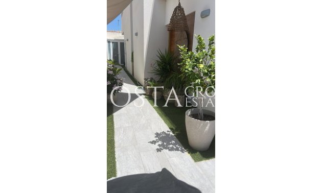 Wiederverkauf - Villa -
Daya Vieja - Daya Vieja Centro