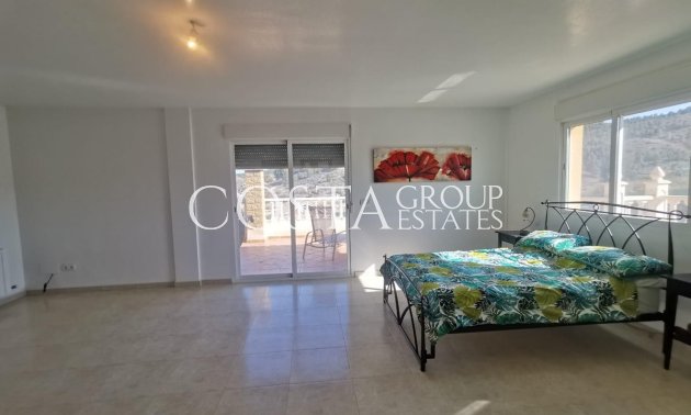 Odsprzedaż - Willa -
Lorca - Lorca Centro