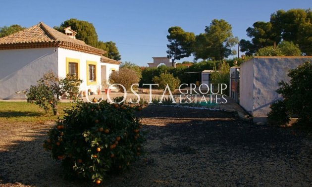 Herverkoop - Villa -
Lorca - Lorca Centro