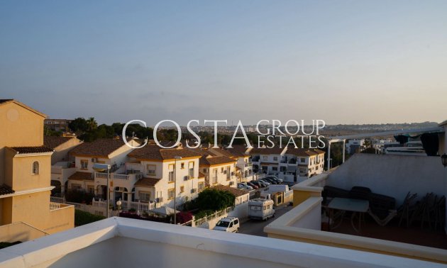 Herverkoop - Villa -
Orihuela Costa - Playa Flamenca