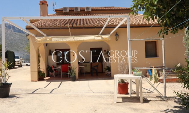 Odsprzedaż - Willa -
Benissa - Lleus