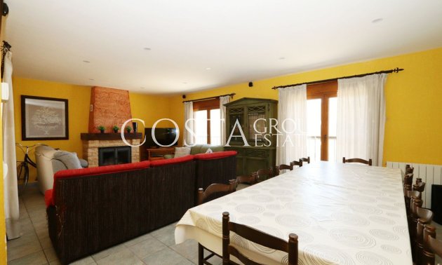 Odsprzedaż - Willa -
Benissa - Lleus