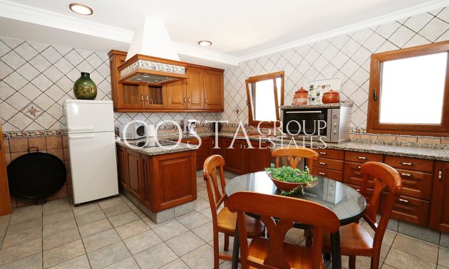 Odsprzedaż - Willa -
Benissa - Lleus