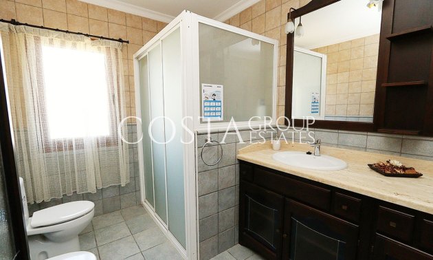 Odsprzedaż - Willa -
Benissa - Lleus