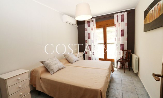 Odsprzedaż - Willa -
Benissa - Lleus