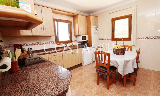 Odsprzedaż - Willa -
Benissa - Lleus