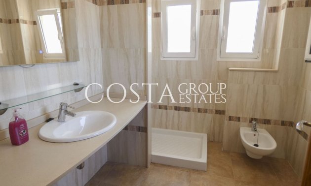 Herverkoop - Villa -
Bigastro