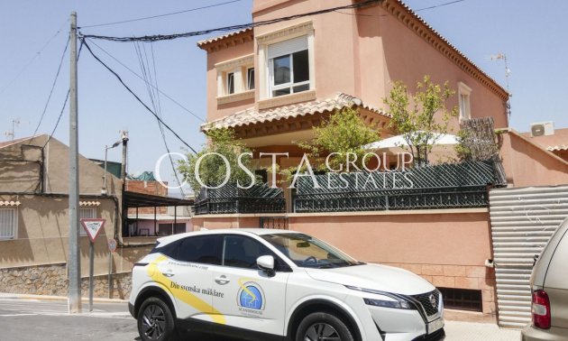 Herverkoop - Villa -
Bigastro