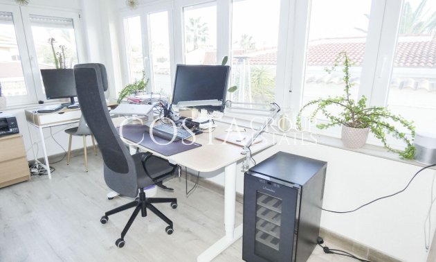 Resale - Villa -
Rojales - Ciudad Quesada