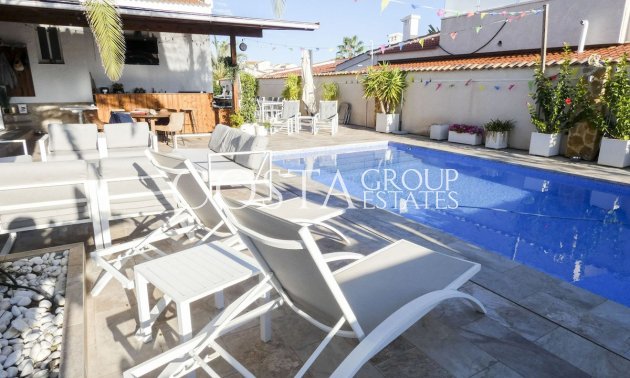 Resale - Villa -
Rojales - Ciudad Quesada