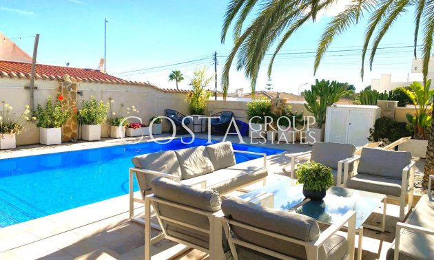 Resale - Villa -
Rojales - Ciudad Quesada