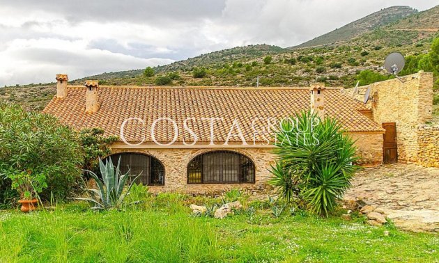 Odsprzedaż - Willa -
Benissa - Benissa Centro