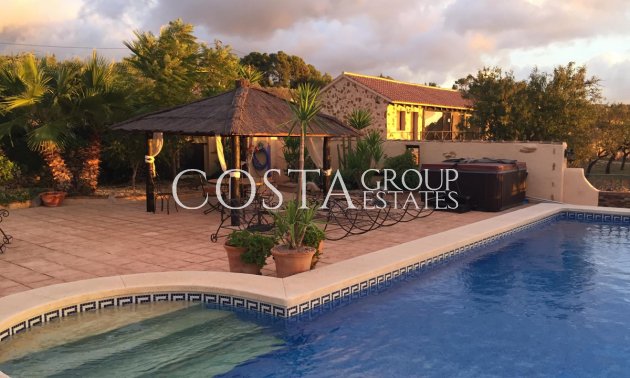 Odsprzedaż - Willa -
Benissa - Benissa Centro