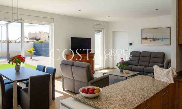 Resale - Villa -
Torrevieja - La Siesta