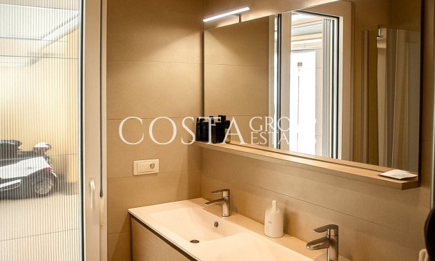 Resale - Villa -
Torrevieja - La Siesta