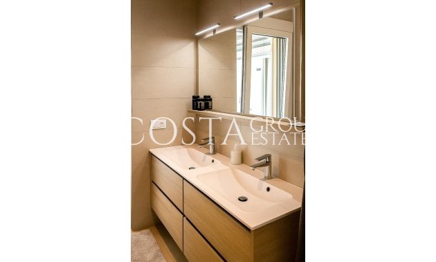 Resale - Villa -
Torrevieja - La Siesta