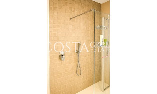 Resale - Villa -
Torrevieja - La Siesta