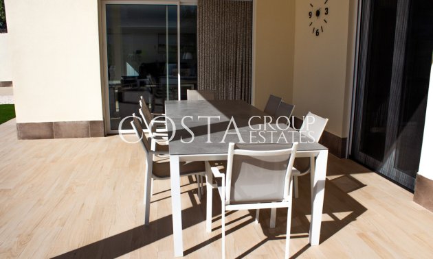 Resale - Villa -
Torrevieja - La Siesta