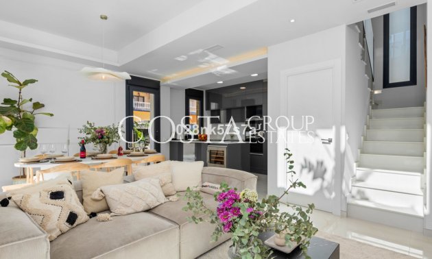 Herverkoop - Villa -
Orihuela Costa - Lomas De Campoamor