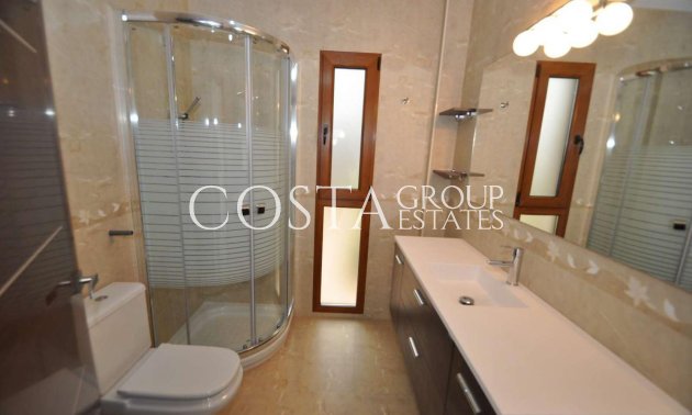 Herverkoop - Huis -
Pinoso - Pinoso Centro