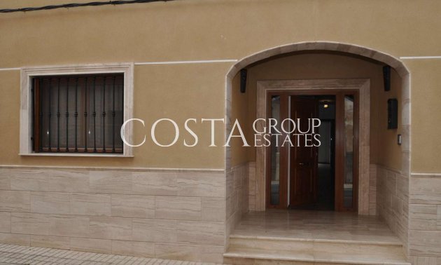 Herverkoop - Huis -
Pinoso - Pinoso Centro