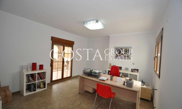 Herverkoop - Huis -
Pinoso - Pinoso Centro