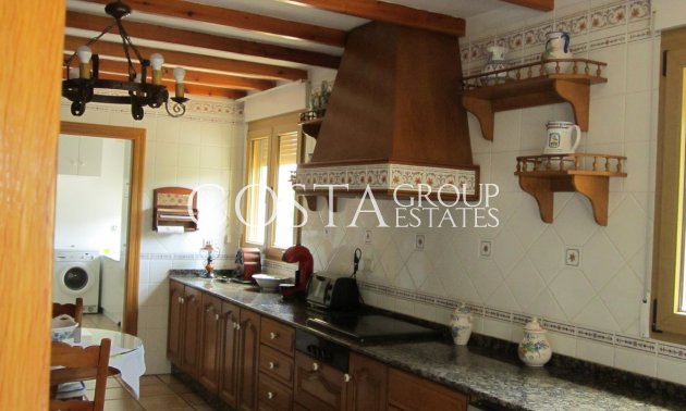 Wiederverkauf - Villa -
Yecla - Yecla Centro