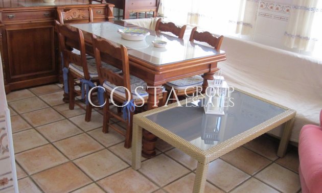 Wiederverkauf - Villa -
Yecla - Yecla Centro