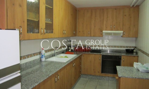 Wiederverkauf - Villa -
Yecla - Yecla Centro