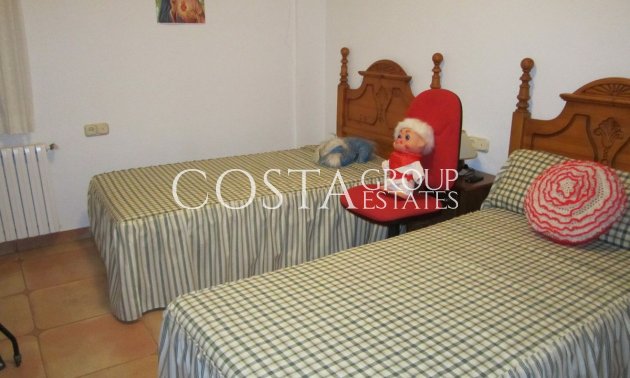 Wiederverkauf - Villa -
Yecla - Yecla Centro