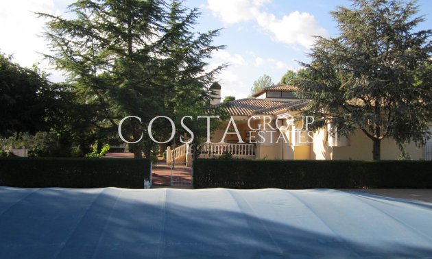 Wiederverkauf - Villa -
Yecla - Yecla Centro