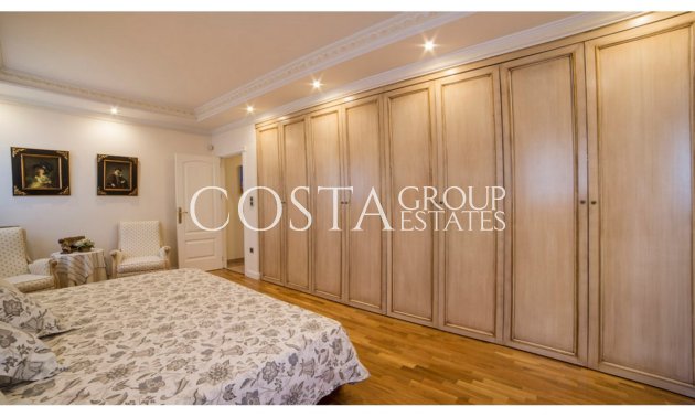 Wiederverkauf - Villa -
Yecla - Yecla Centro