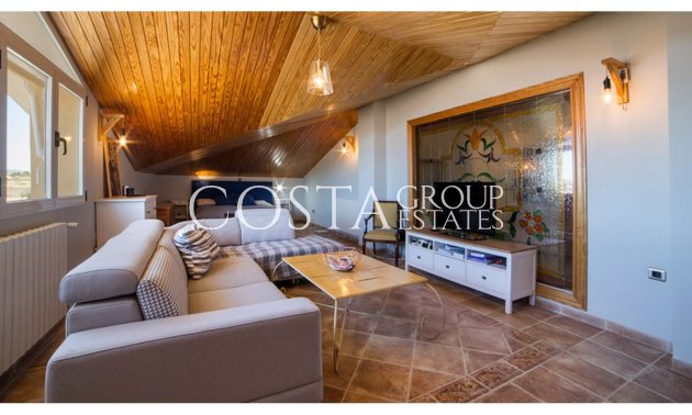 Wiederverkauf - Villa -
Yecla - Yecla Centro