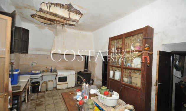 Herverkoop - Villa -
Yecla - Yecla Centro