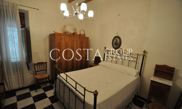 Herverkoop - Huis -
Pinoso - Pinoso Centro