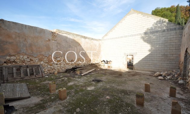 Herverkoop - Huis -
Pinoso - Pinoso Centro