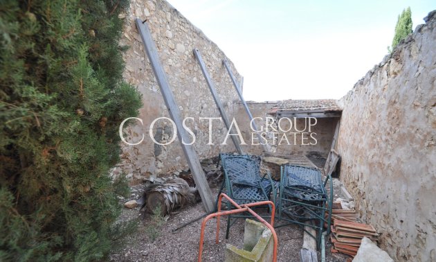 Herverkoop - Huis -
Pinoso - Pinoso Centro